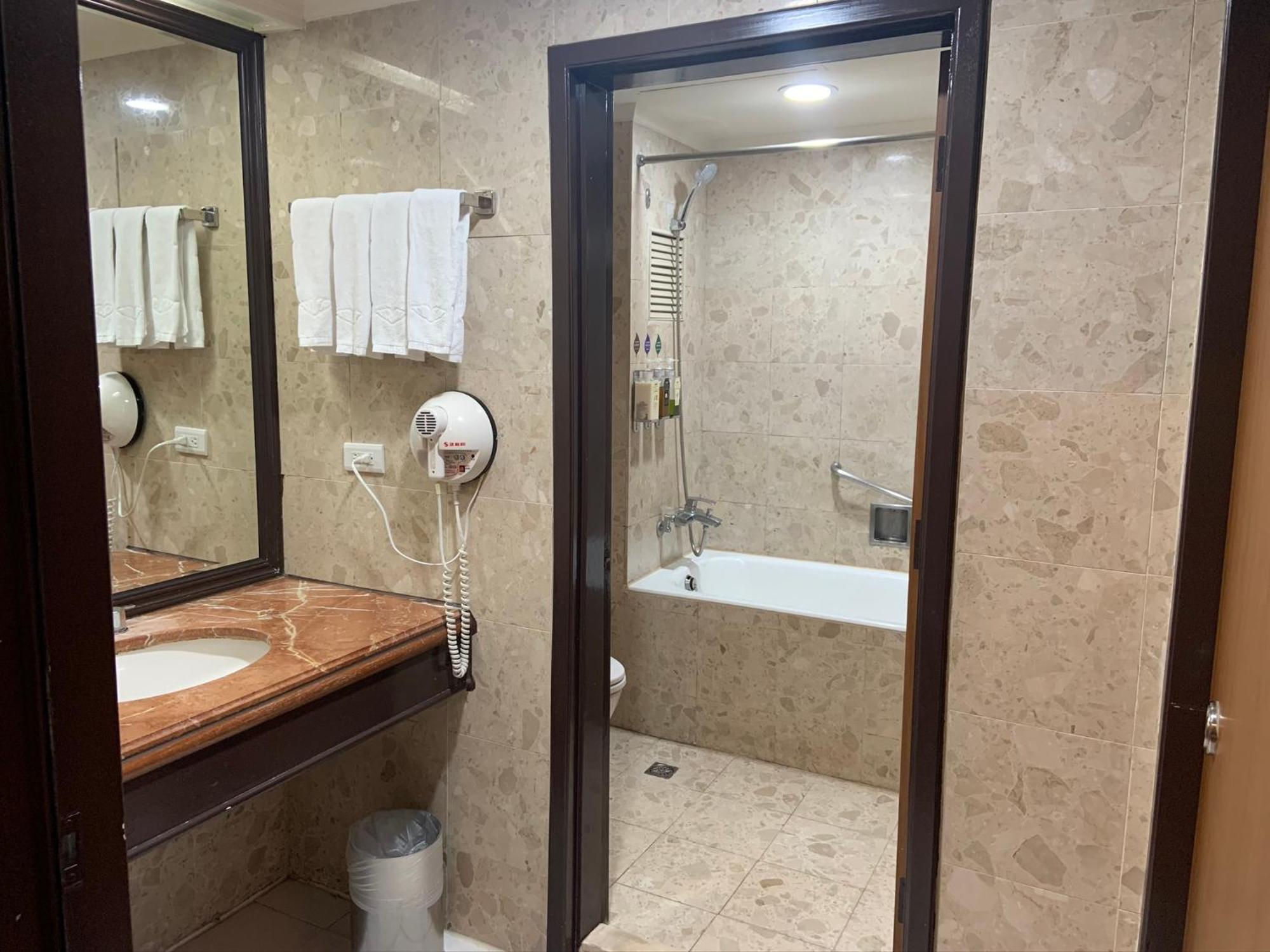 וואנלי Ct Green Bay Hot-Spring Hotel מראה חיצוני תמונה